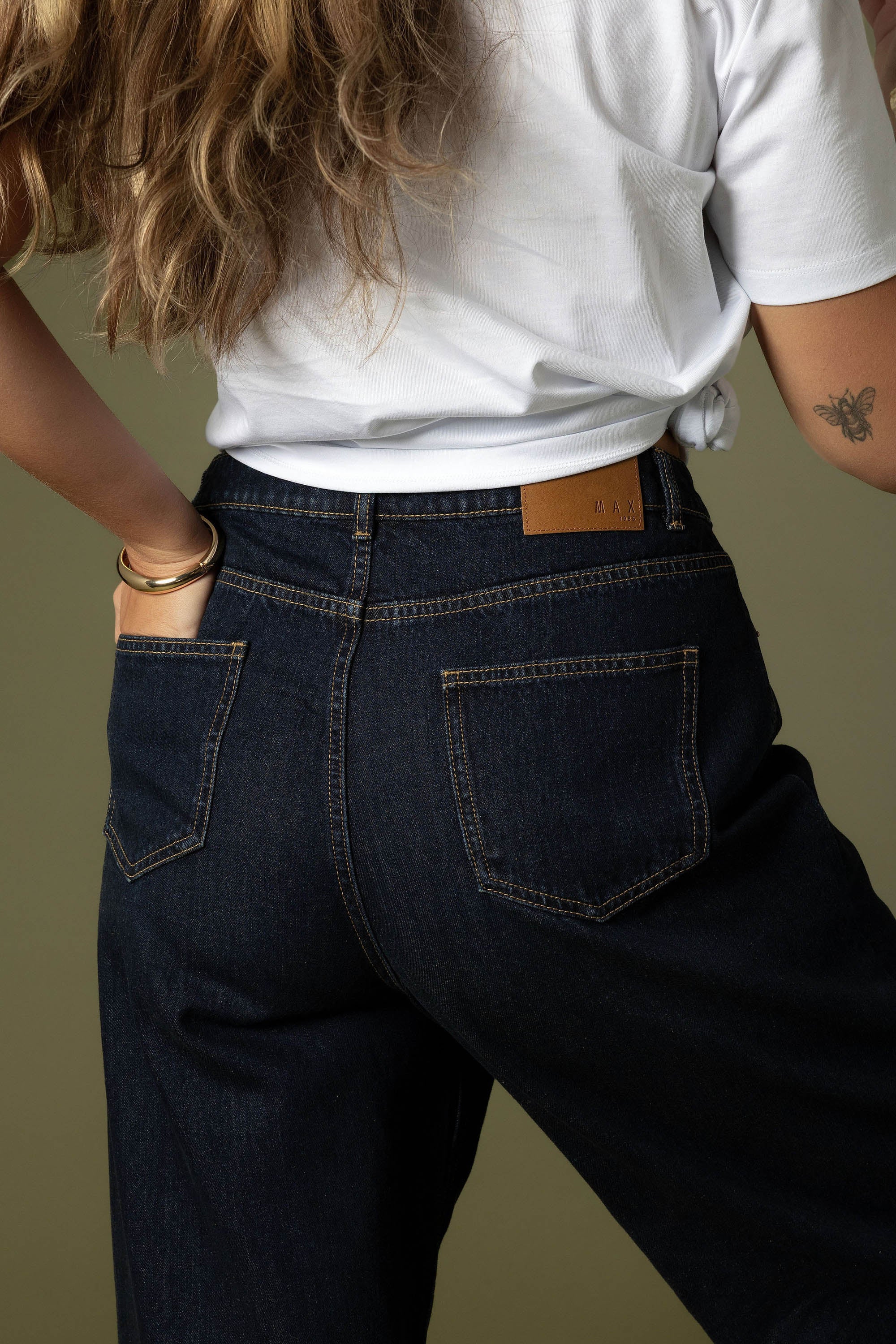 The Cropped Barrel Leg Jeans - Image 2
