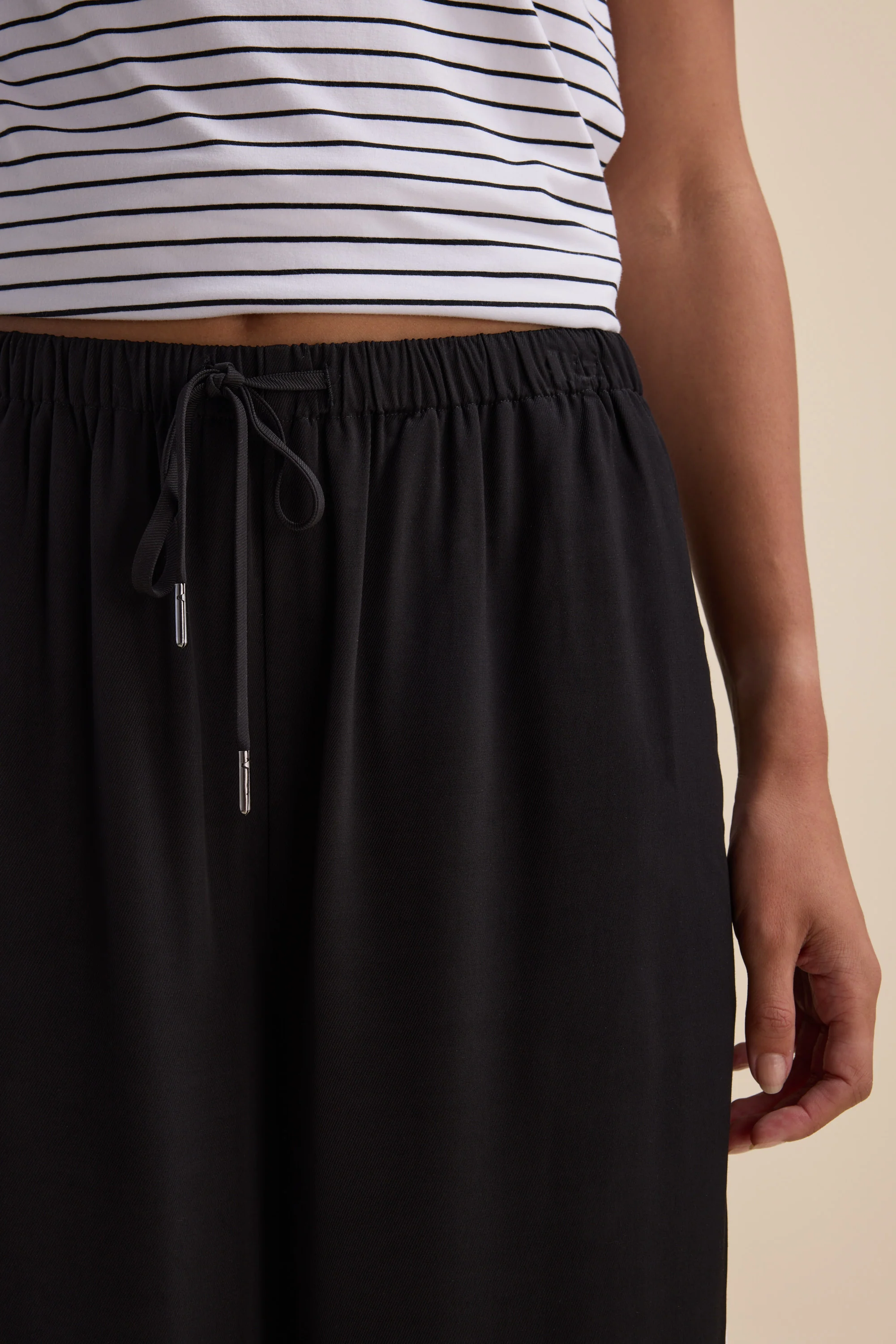 The Elevated Jogger - Image 5